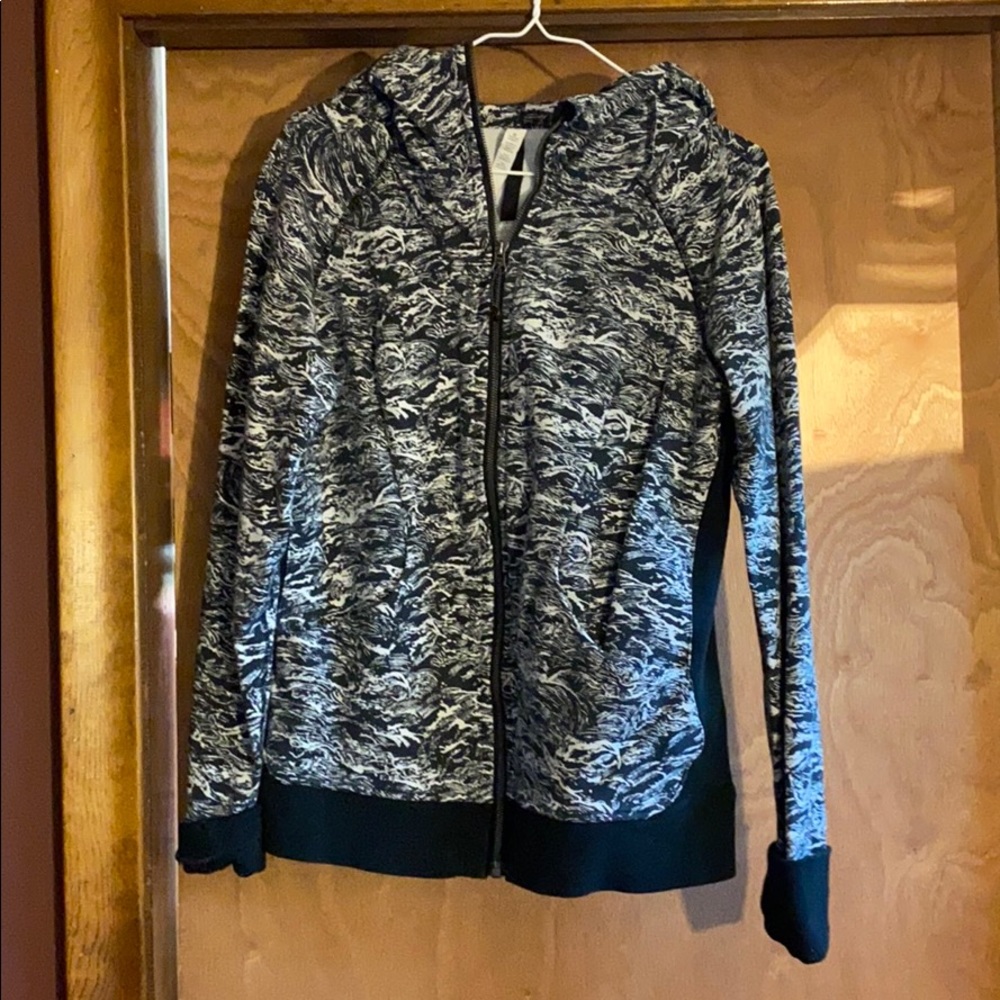 Lululemon Scuba Jacket - Picture 2 of 10